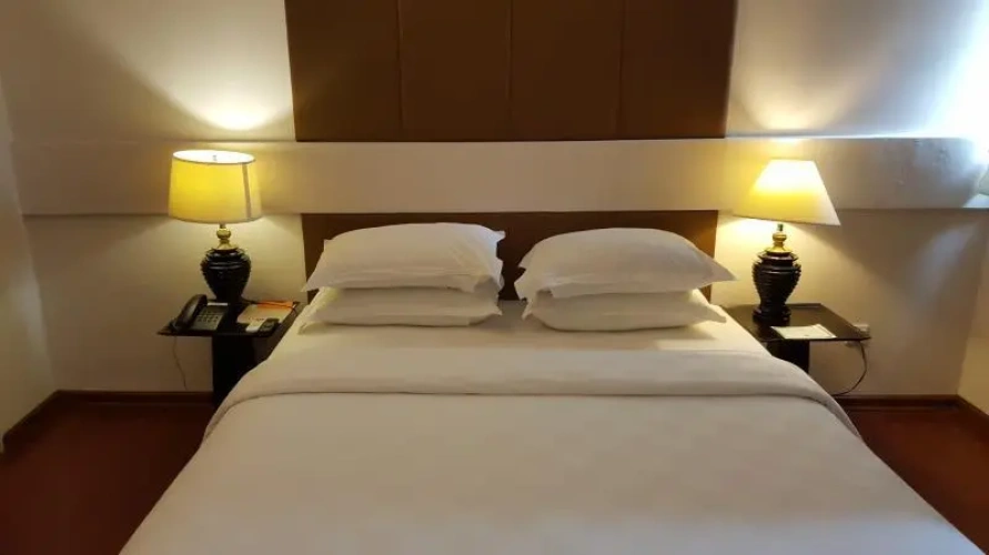 Deluxe room with city view