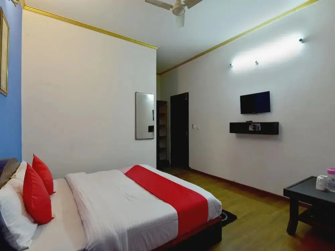 Hotel Aarya By OYO Rooms