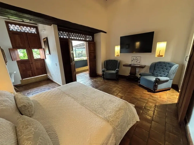 Superior Double room with city view