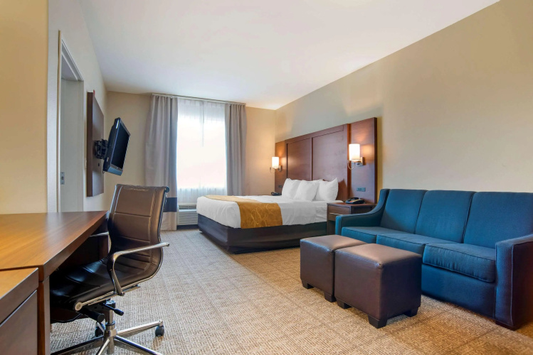 Comfort Suites Alexandria North