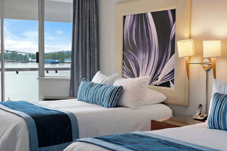 Standard Quadruple room with balcony