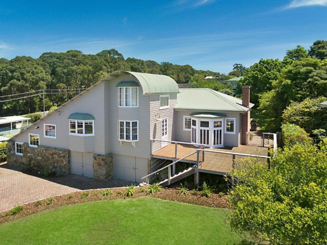 4 Bedrooms Cottage