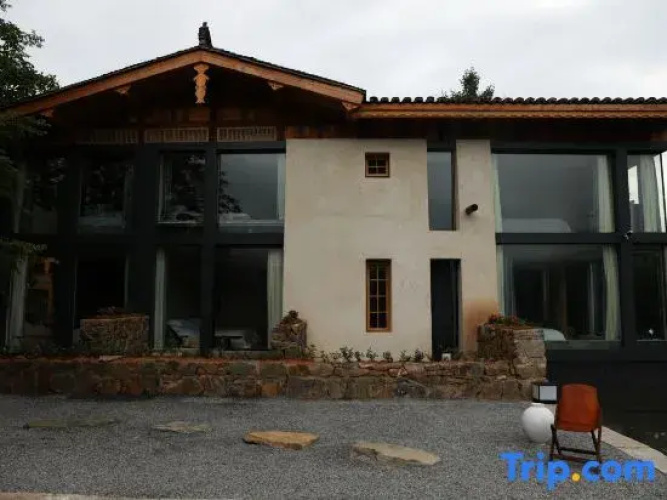 Wudangshan Fudi Ju 33 High Mountain Boutique Stay - Xiangyang