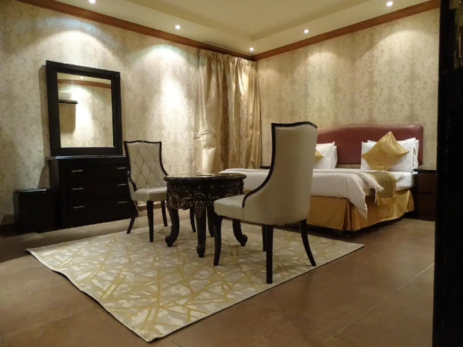 Comfort Inn Al Taawon