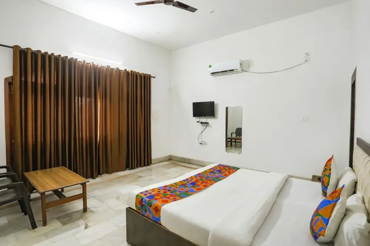 Fabexpress Prashansa Palace