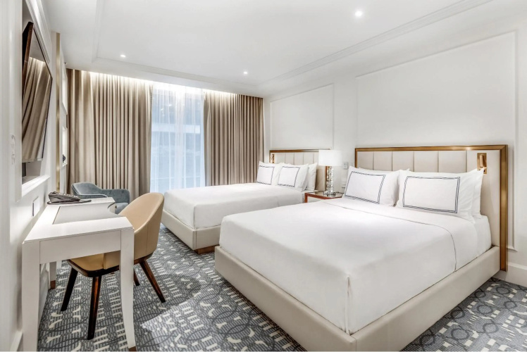 AZUR Legacy Collection Hotel