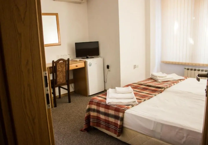 Standard Triple room with balcony
