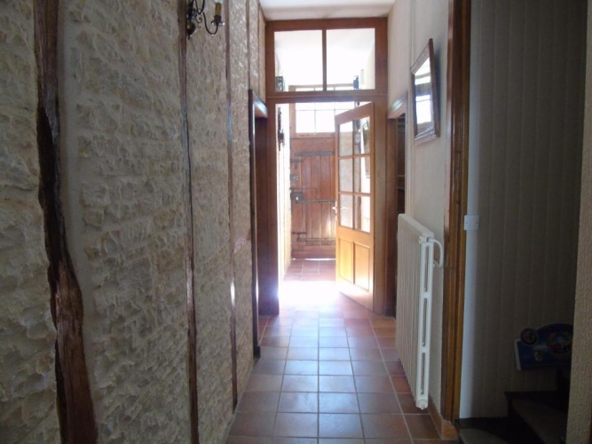 4 Bedrooms Cottage