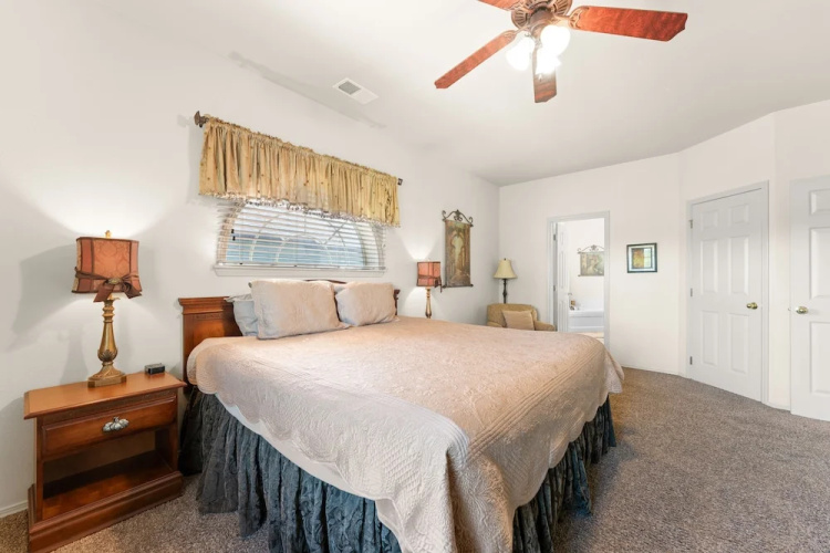 Ozark Comfort 3 Bedroom Condo by RedAwning