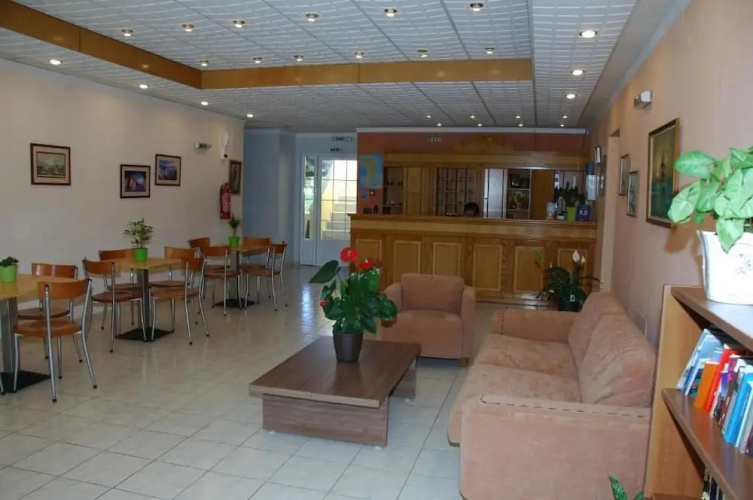 Sunrise Hotel