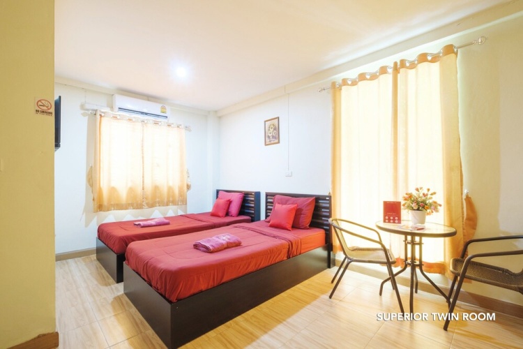 Standard Twin room with balcony