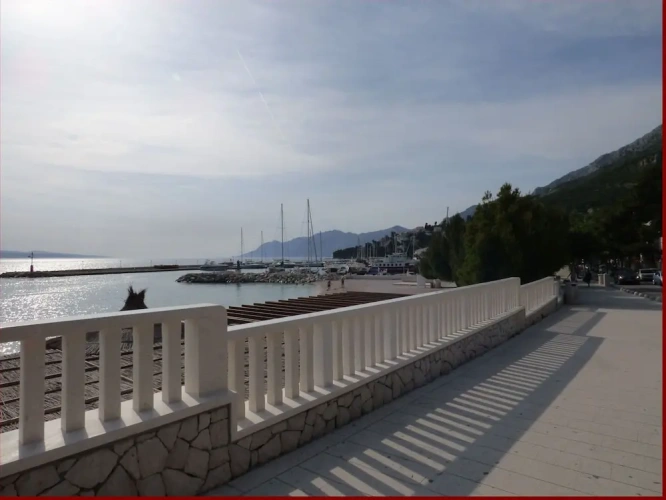 1 Bedroom Apartment with balcony and with city view