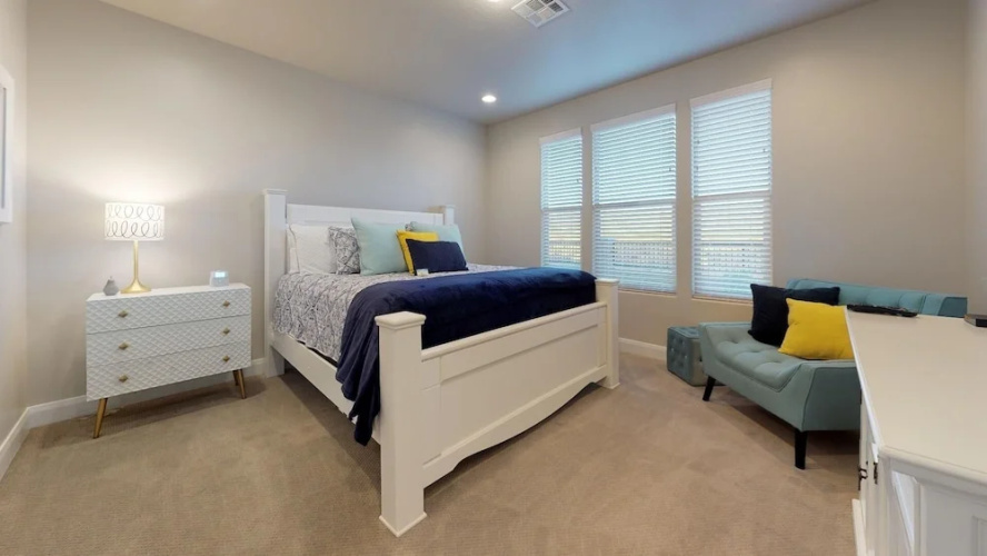 Birds Eye View 4 Bedroom Apts by RedAwning