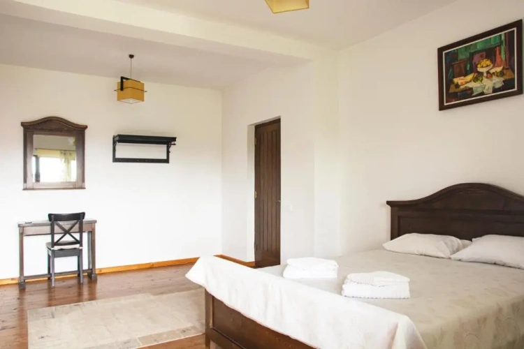 2 Bedrooms Apartment with balcony and with view