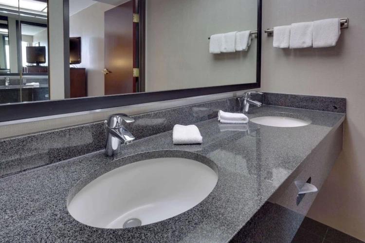 2 Bedrooms Double Suite