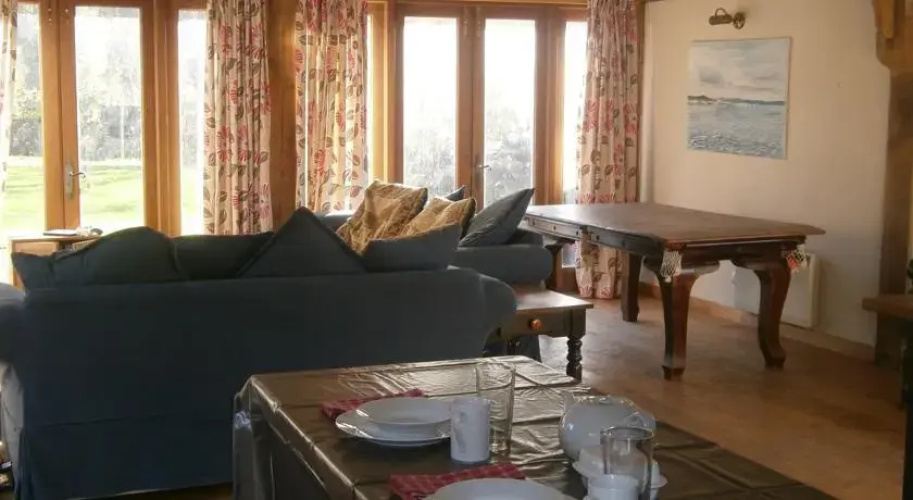 The Oak Retreat