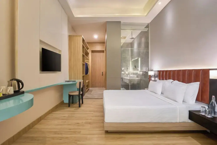 Clarks Inn Etawah