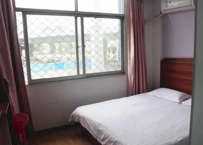 Wuhan Super 7 Hotel