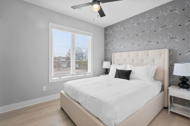 3 Bedrooms Comfort room