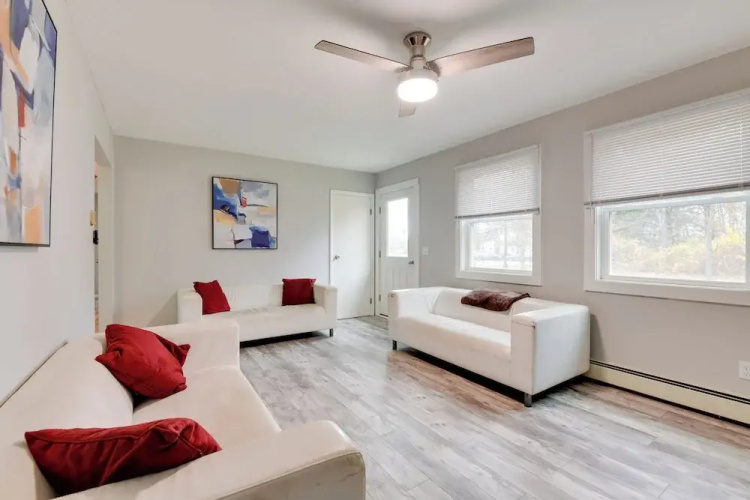 Ski, Hike & Explore: Home 5 Mi to Dtwn Burlington!