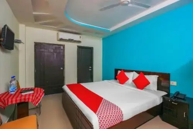 OYO 23237 Aishwarya Grand