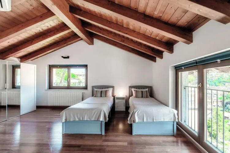 Sky Attic Lake Como