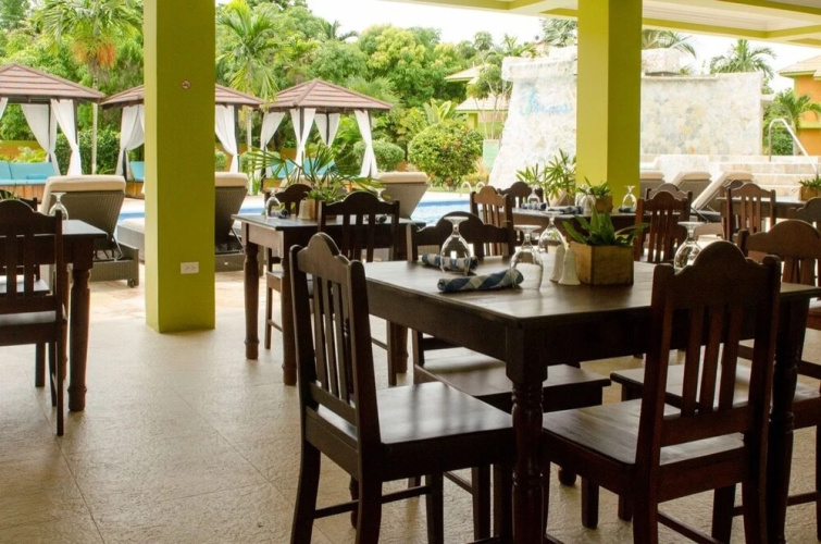 The Oasis Resort - All Inclusive