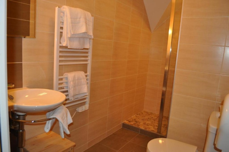 Standard Double room with partial sea view