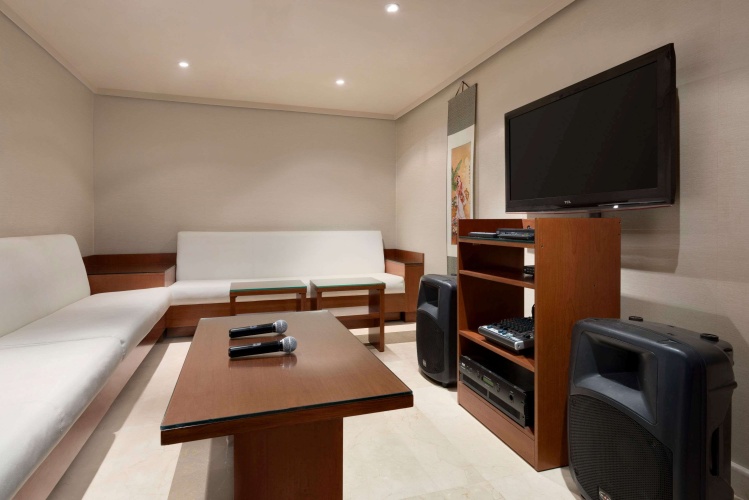 Ramada Abu Dhabi Downtown Hotel [Ex-Cristal Salam] photo 6