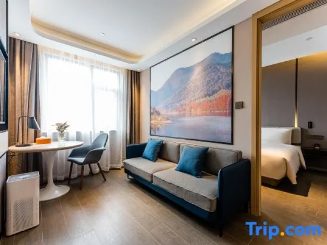 Double Suite