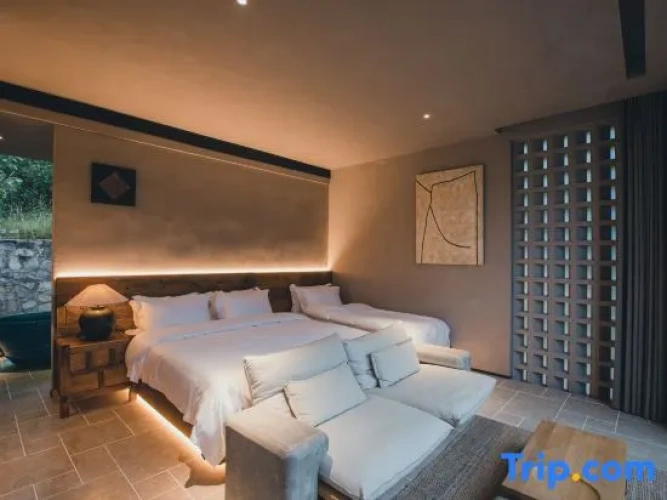 3 Bedrooms Villa