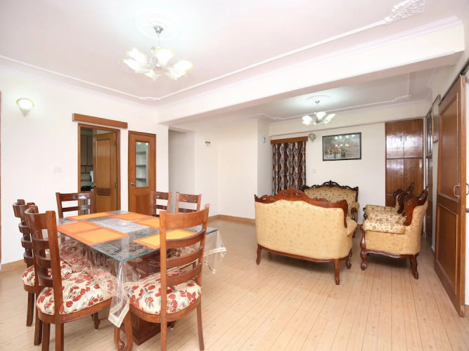 OYO 15381 Home Luxurious 3BHK City View Vikas Nagar