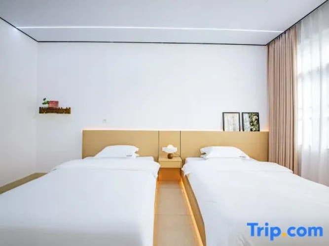 3 Bedrooms Deluxe Sextuple Suite