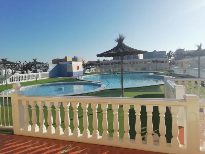 Camping y Bungalows Monmar