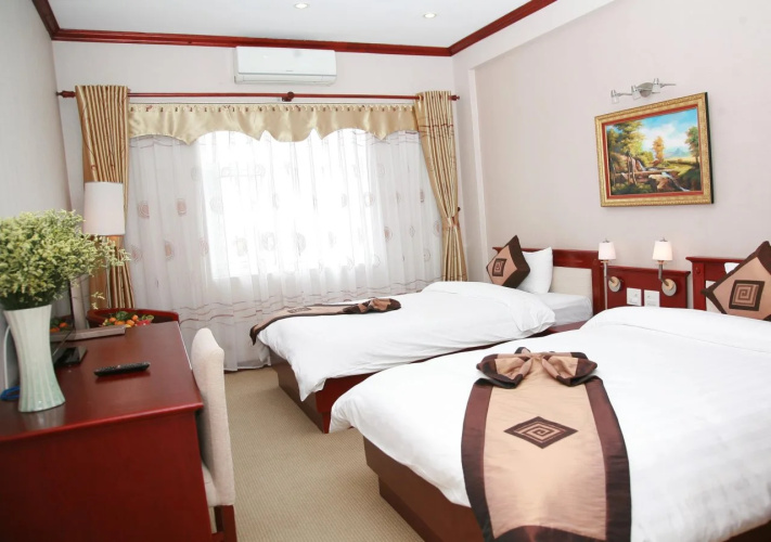 Hoa Nam Hotel