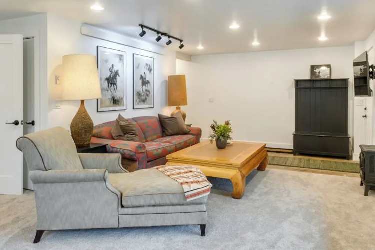 Mountain-view Home Near Hiking in Alpine!