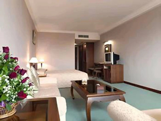 Angkor Howard Hotel