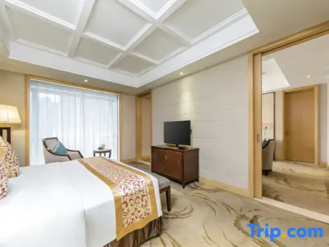 Ambassador Double Suite