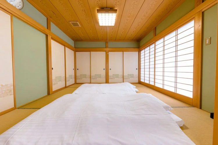 4 Bedrooms Villa