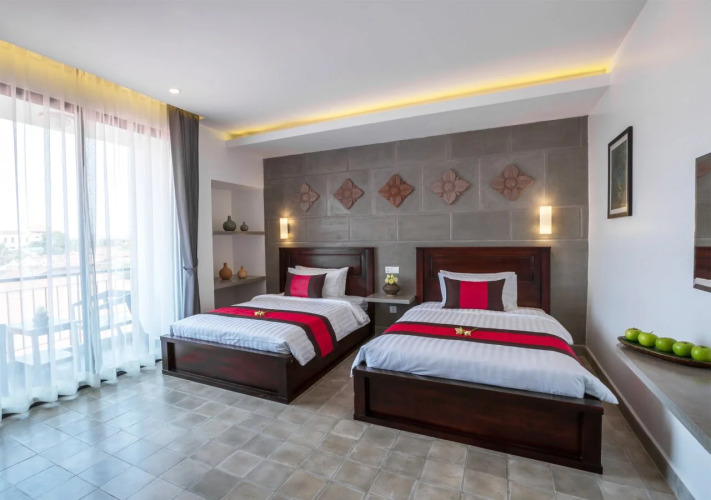 Silver Palms ResidenceOver view