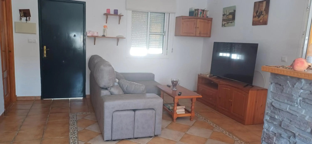 Casa con jardín privado cerca de la playa, para descansar y relajarse