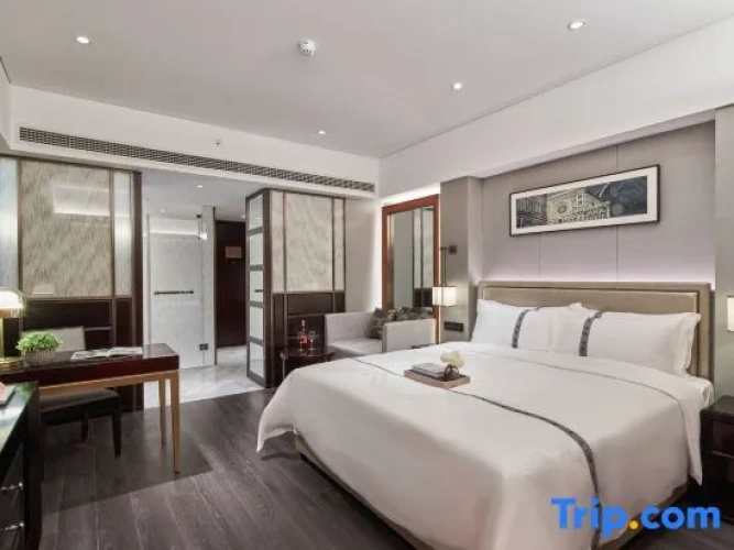 2 Bedrooms Triple Family Suite
