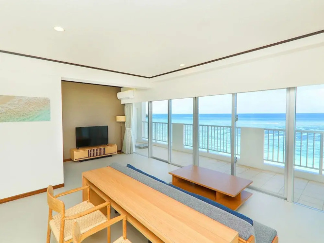 Lazor Sea Resort