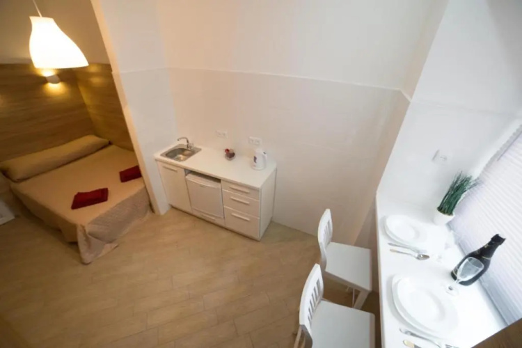 Apartment on SVYATOHO TEODORA SQUARE 5