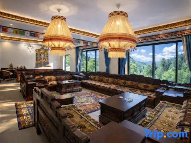 Yalong Boutique Hotel,Siguniang Mountain