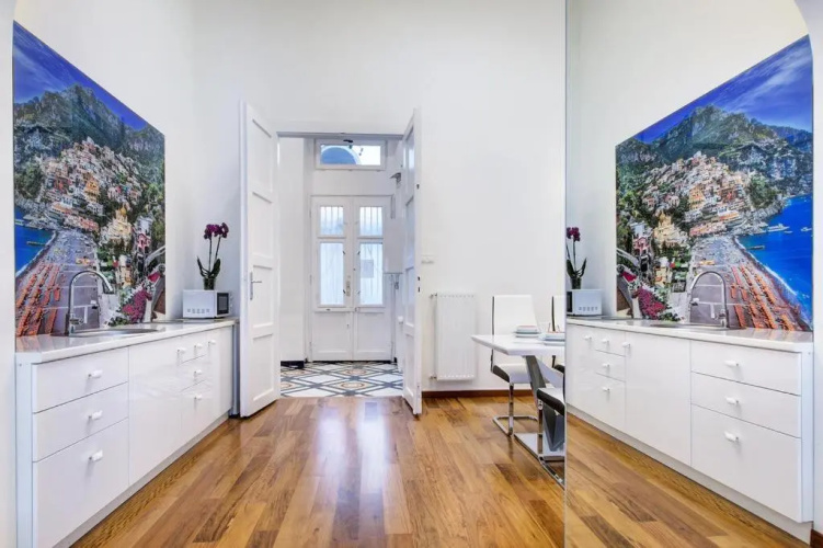 Royale Apartment