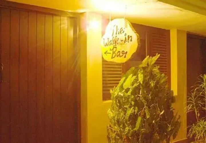 Hotel Highway Garden