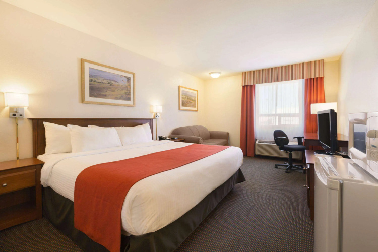 Super 8 by Wyndham Drayton Valley