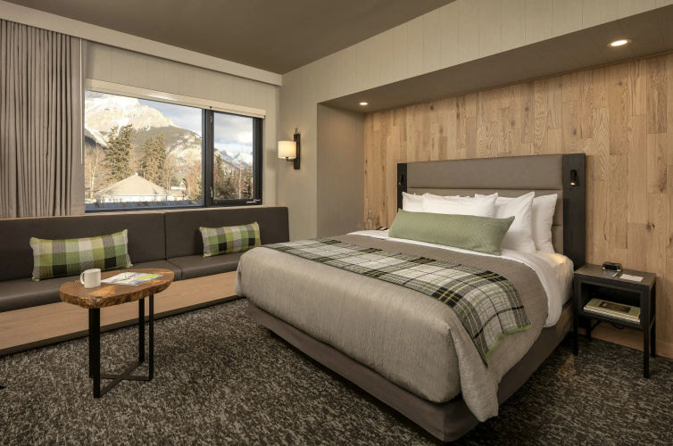 Peaks Hotel & Suites