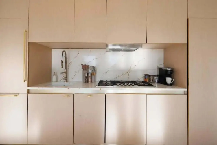 Exclusive Midtown Luxury Step From Times Square!